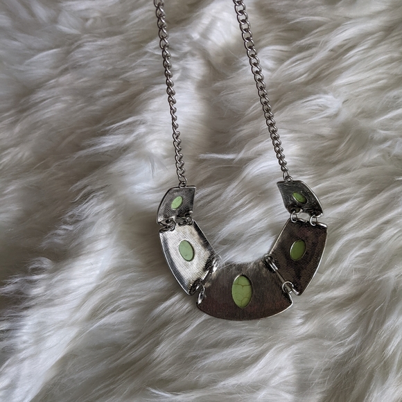 2 for 1 Beautiful Necklaces - Picture 5 of 15